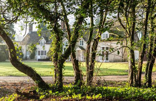 Dorchester House | West Cottage, Cerne Abbas Lane