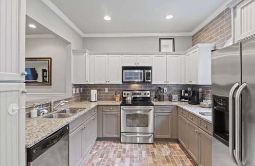 Greenville Downtown Cottage | West End Cottage, 1 Bedroom & Close to Everything