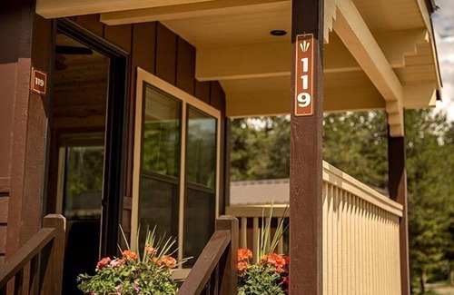 West Glacier Cabin | West Glacier Cabin Village