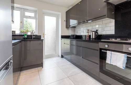 Crawley House | West Green House, Crawley