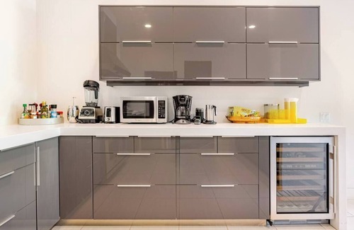 Westhampton Villa | West Hamptons 5BR 5Baths Heated pool