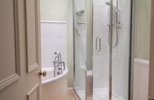 Milngavie Apartment | West Highland Apartments Milngavie - The Nevis