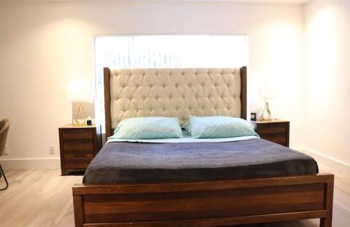 Norma Triangle Apartment | West Hollywood 2 Bedroom 2 bath with Pool