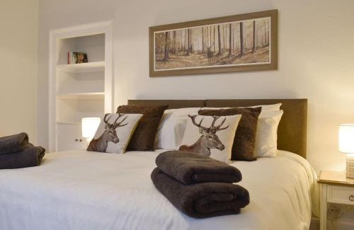 Banchory House | West Lodge