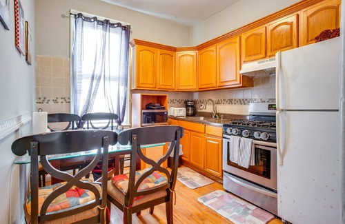 West New York Apartment | West New York Apartment ~ 7 Mi to Manhattan!