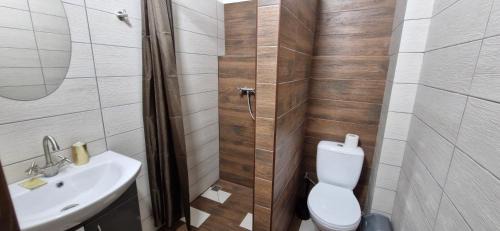Transcarpathia House | West Troya