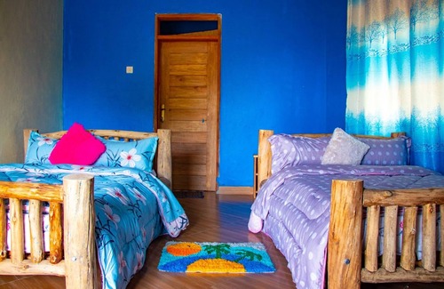 Western Uganda National Parks Hotel | Western Sands Hotel