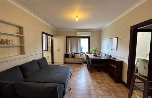 Rossmore House | Western Sydney Airport & 45Mins to All Attractions