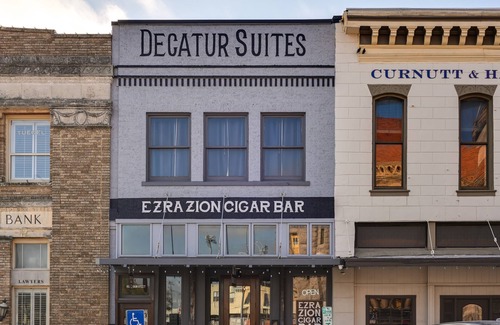 Decatur Apartment | Western-Themed Decatur Studio on Main Street!