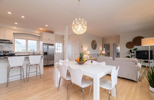 West Hampton Dunes House | Westhampton Beach Oceanfront, 4 Bedrooms, Pool. Super Clean. Relax and Chill.