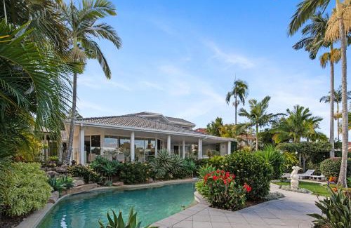 Westlake Apartment | Westlake Getaway - Relaxing Pool & Golf Links