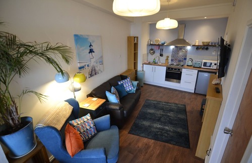 West Bay Apartment | Westpoint Apartments - Apartment 5 Dog Friendly