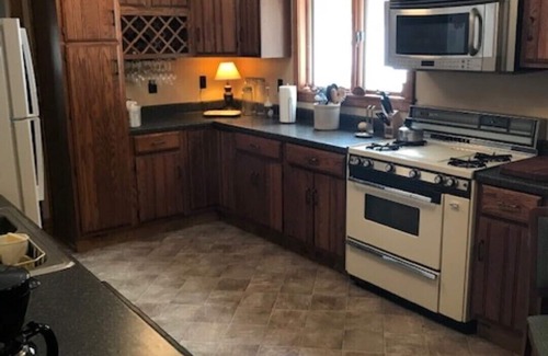 Canaan Valley House | Westwood-Very Private - Blackwater Canyon Trail- 1 mile from Thomas