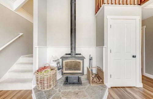 Bodega Bay House | Whaleship Harbor View