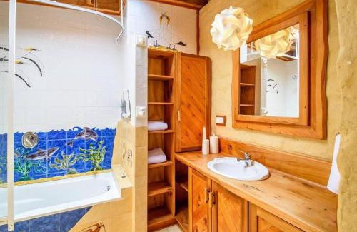 Pakawau Cabin | Whare Aroha: Retreat to Wellness