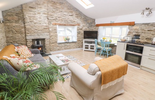 Pelynt Cottage | WHEEL COTTAGE, pet friendly, character holiday cottage in Pelynt
