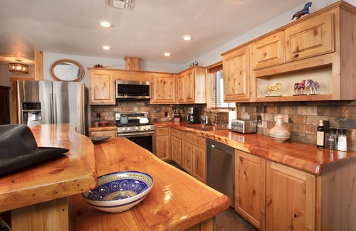 Williams Cabin | Wheel House Getaway Cabin.