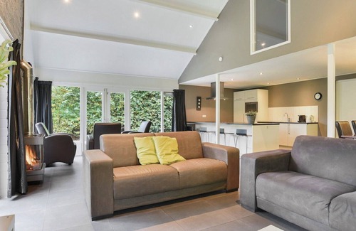 Noordlaren Cottage | Wheelchair accessible bungalow for 12 persons