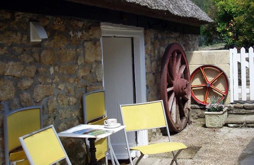 Abbotsbury Bed & Breakfast | Wheelwrights