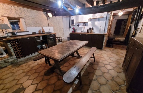 Gout-Rossignol House | Where French Culture, Calmness, Castles and Good Restaurants Come Together