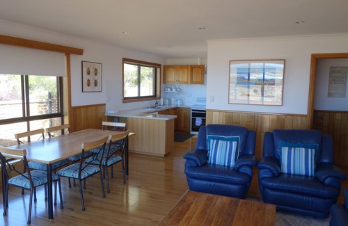 Bicheno Cottage | WHERE MEMORIES ARE MADE - rent both cottages for that extended family holiday
