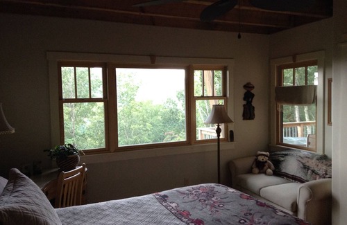 Skyland Bed & Breakfast | Whimsical Mountain retreat with gorgeous views and privacy.