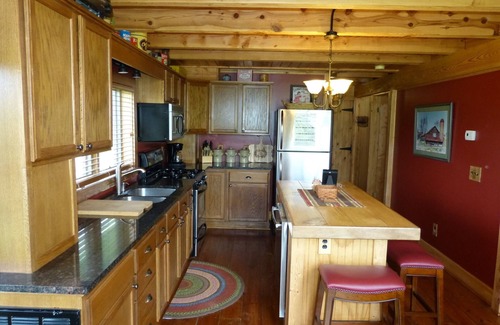 Mount Airy Cabin | Whippoorwill Cabin - Charming Cabin in Mt. Airy NC
