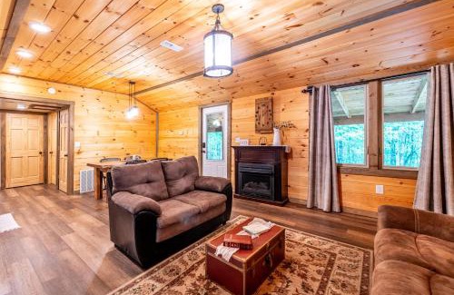 Bladensburg House | Whispering Pines Retreat