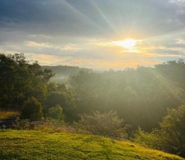 Cattai House | Whispering Wallaby Cottage - 33 Acre Property