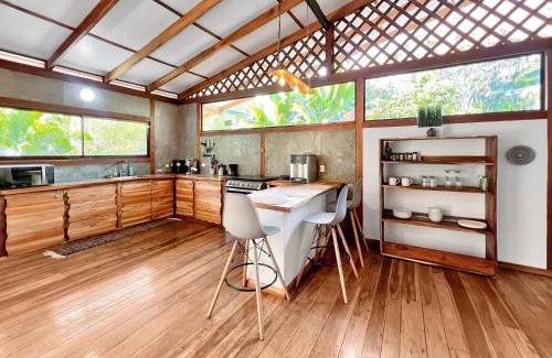 Cahuita House | Whispering Wisdom, 3 Bed with Pool, Steps to Beach