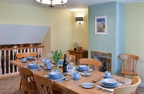 Sutton-in-Craven House | White Abbey