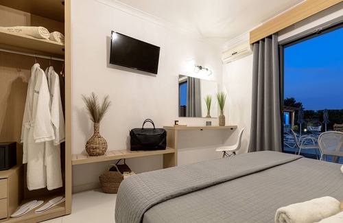 Laganas House | White Canvas Boutique Studios