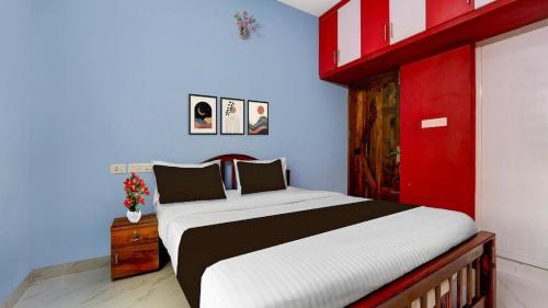 Balaramapuram House | White Castle