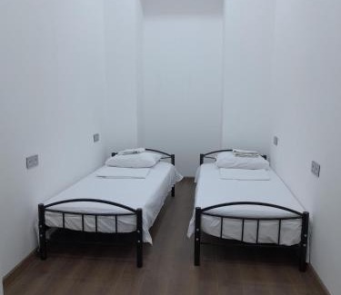 Nasimi Hostel | White City Hostel