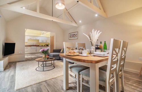 Halesworth House | White House Lodges - Tawny