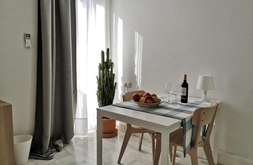San Lorenzo Apartment | White Loft Alameda