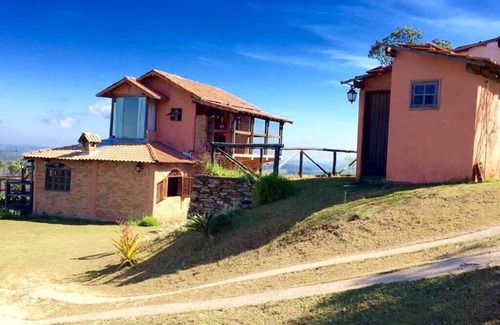 Conceicao do Ibitipoca House | White Mountain