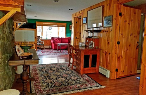Whitefield House | White Mountain Lakefront Retreat