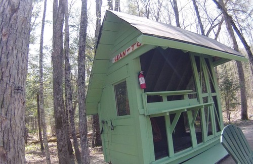 Warren Cabin | White Mountain Riverside lean to/tent site