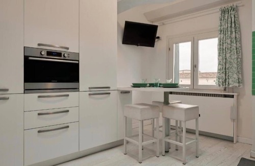 Conegliano Apartment | White oak wood