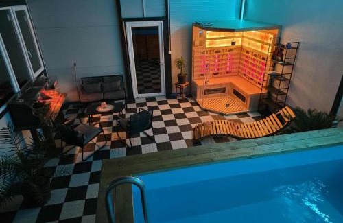 Velke Kosihy House | White Party House
