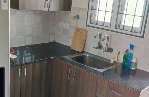 Karappakam Apartment | White Pearl Homestay - Fully Furnished Private Room