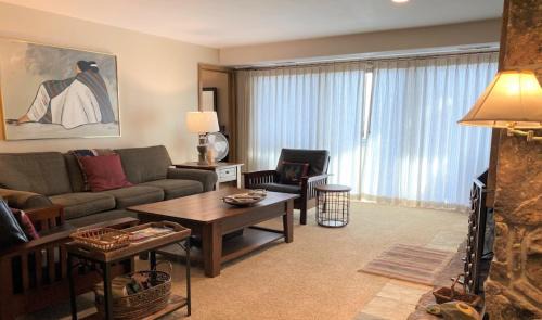 Teton Village Apartment | White Ridge B2