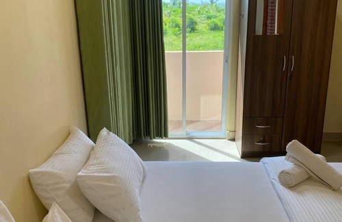 Maamigili House | White Sand Inn