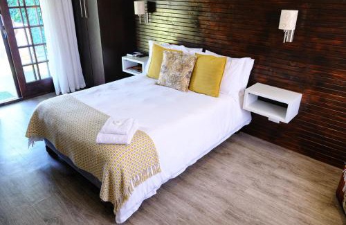Komani House | White Swan Guesthouse