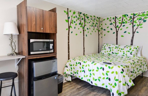 Whitehall House | Whitehall Cottages Boutique Motel - Full Beds