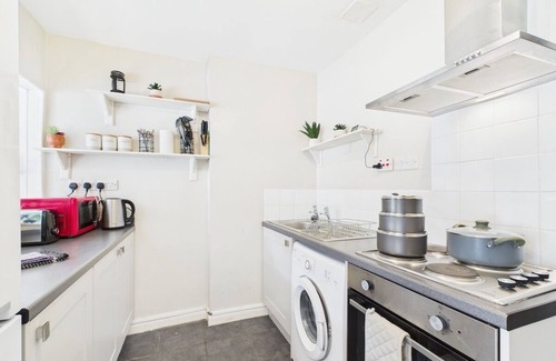 Whitehaven Apartment | Whitehaven Suite | Sleeps 4 | Cosy Stay