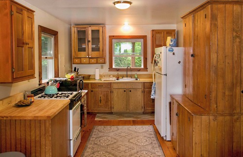 Keuka Park Cabin | Whitetail Pines Cabin