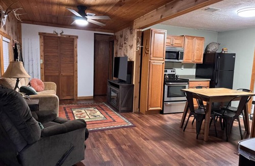 Kurtz Apartment | Whitetail Woods Cabin