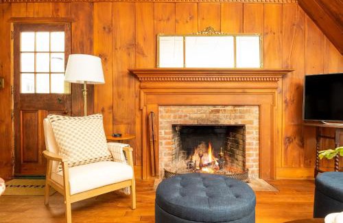 Sheffield House | Whitney by AvantStay Private Berkshires Estate